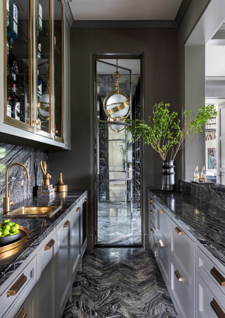 Use of Small Space, Benjamin Johnston Design. (Photos Julie Soefer)