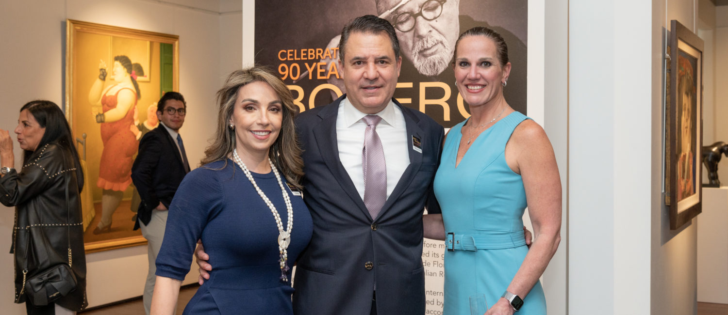 Liliana Molina & Mauricio Vallejo, Lisa Hoover (Photo by Paul R. Davis)