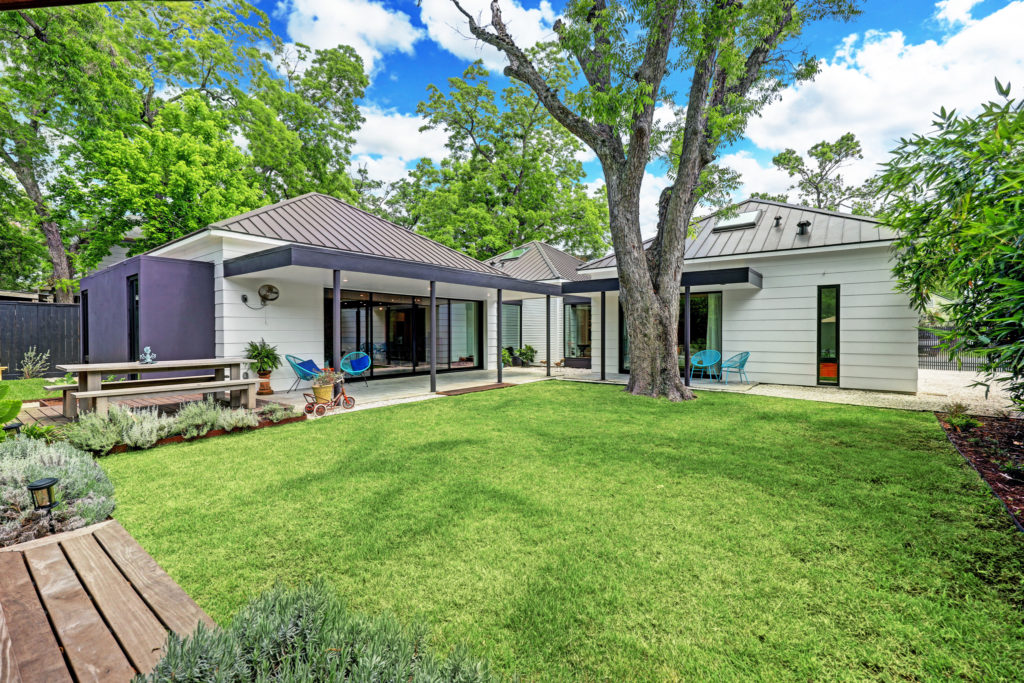  The backyard at 717 East 21st St. in The Heights.(Photo by TK Images)