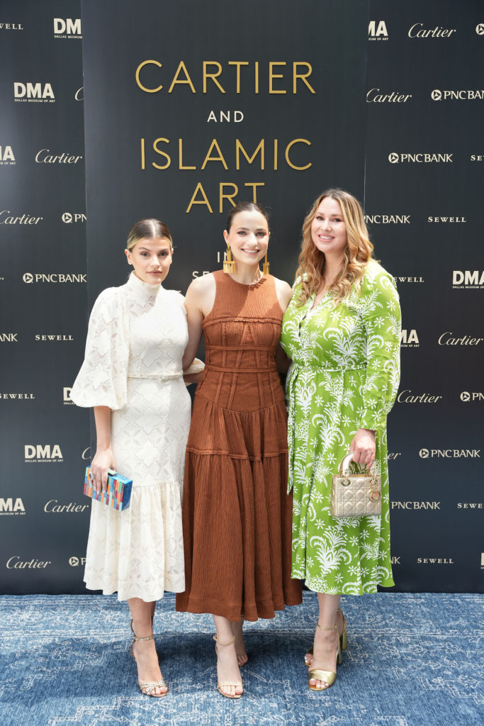 Azemina Radoncic, Amela Pjetrovic, Sanela Pjetrovic (Photo by Tamytha Cameron Smith and Simon Luna of The Mamones LLC)