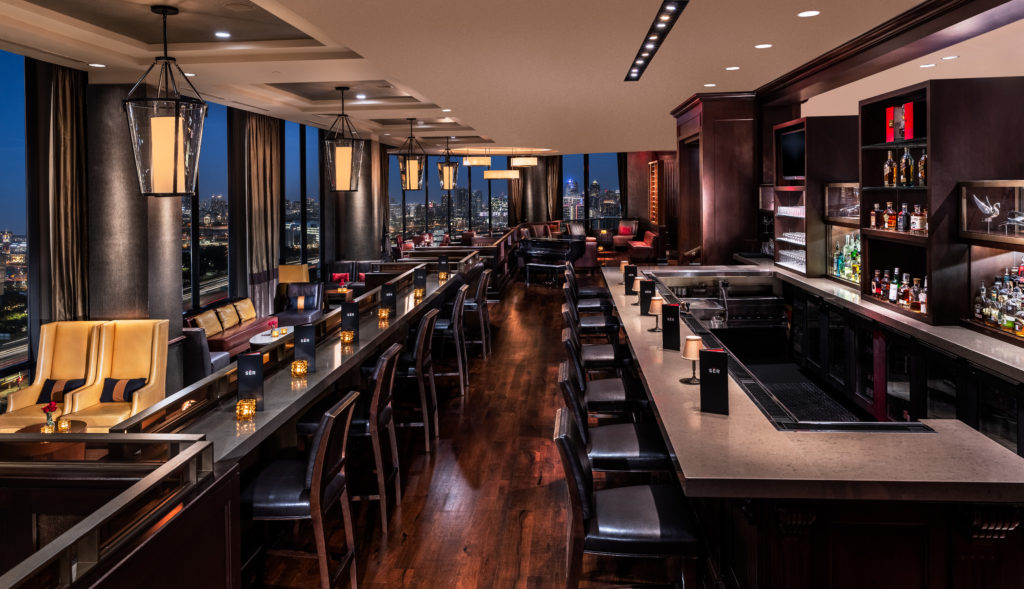 Hilton Anatole Bar