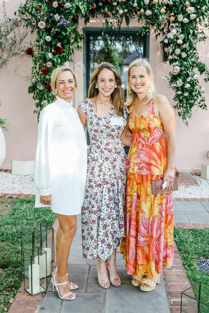 Edie Lee, Alex Stillwell, Meg Kamin at the Children's Memorial Hermann al fresco dinner (Photo by Priscilla Dickson)