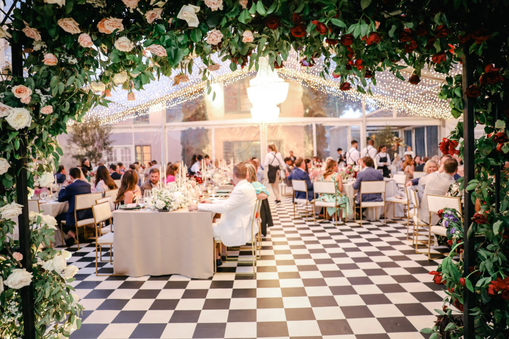 The Children's Memorial Hermann al fresco dinner in a 1927 Briscoe P. Birdsall home in River Oaks (Photo by Priscilla Dickson)