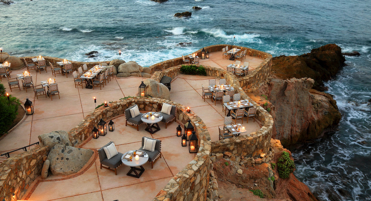 ESP_Dine_Cocina-Del-Mar_Seating_Terrace_2016_1993