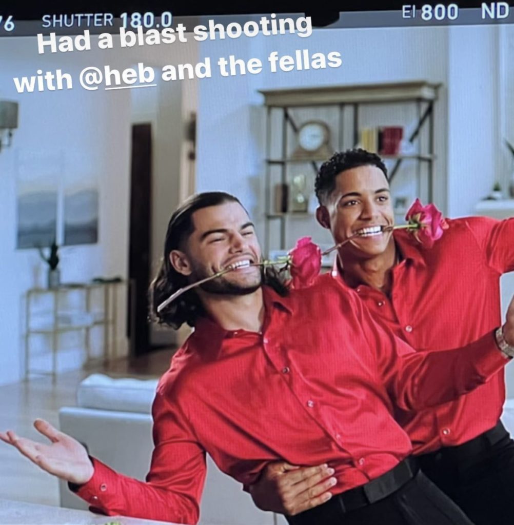 Jeremy Pena is the latest Houston Astros player who's about to become a H-E-B commercial star. Here, he hams it up with Lance McCullers Jr. in sala night.