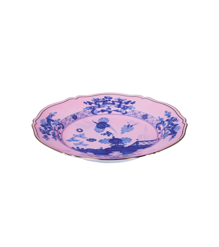 Ginori 1735 Oriente Italiano round platter, $255 (Courtesy MyTheresa)