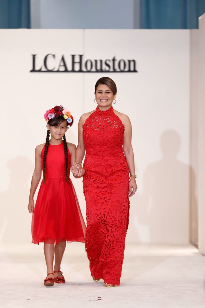Honoree Anna Regar and her daughter at the LCA Houston International Mother’s Day luncheon salute (Photo by Quy tran)
