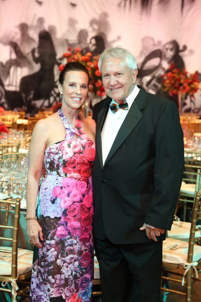 Chairs Joan & Robert Duff at the Houston Symphony Wine Dinner and Collector's Auction (Photo by Priscilla Dickson)