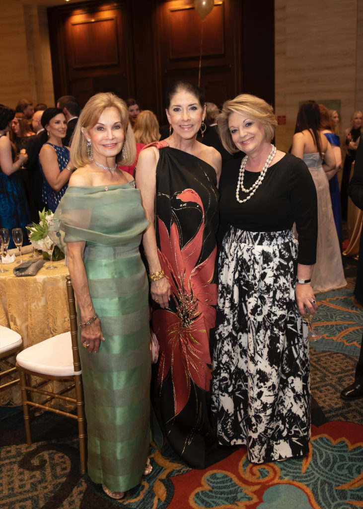 Junior League of Dallas Sustainer Advisor Karen Shuford, Junior League of Dallas Sustainer President Patti Flowers and Jan Baldwin (Photo by Tamytha Cameron and Celeste Cass)