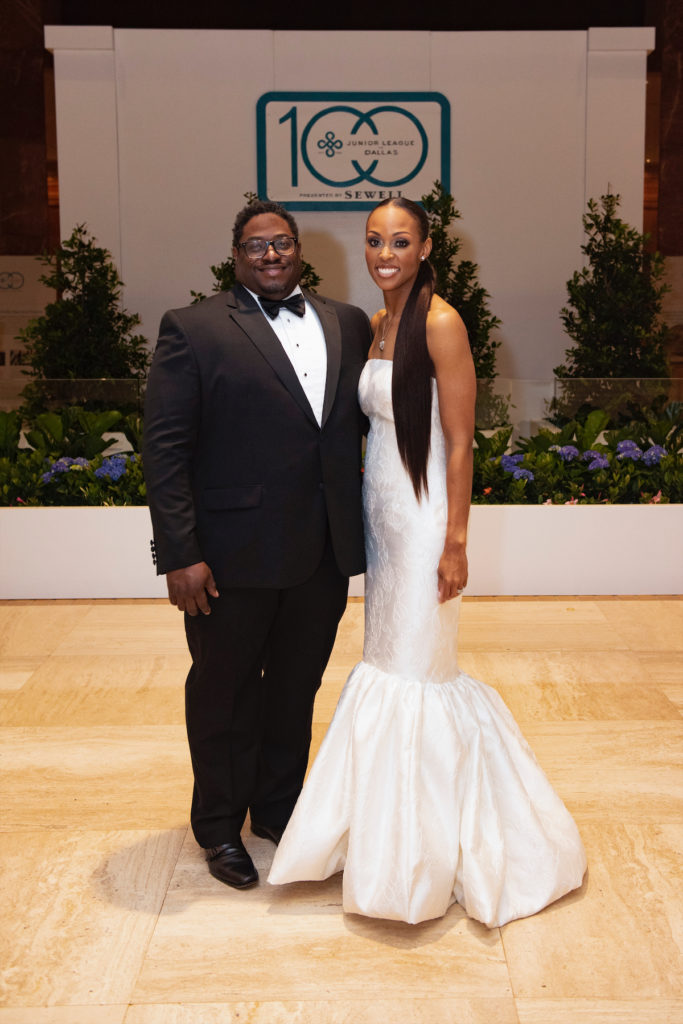 Ketric Sanford and Junior League of Dallas President Christa Sanford (Photo by Tamytha Cameron and Celeste Cass)