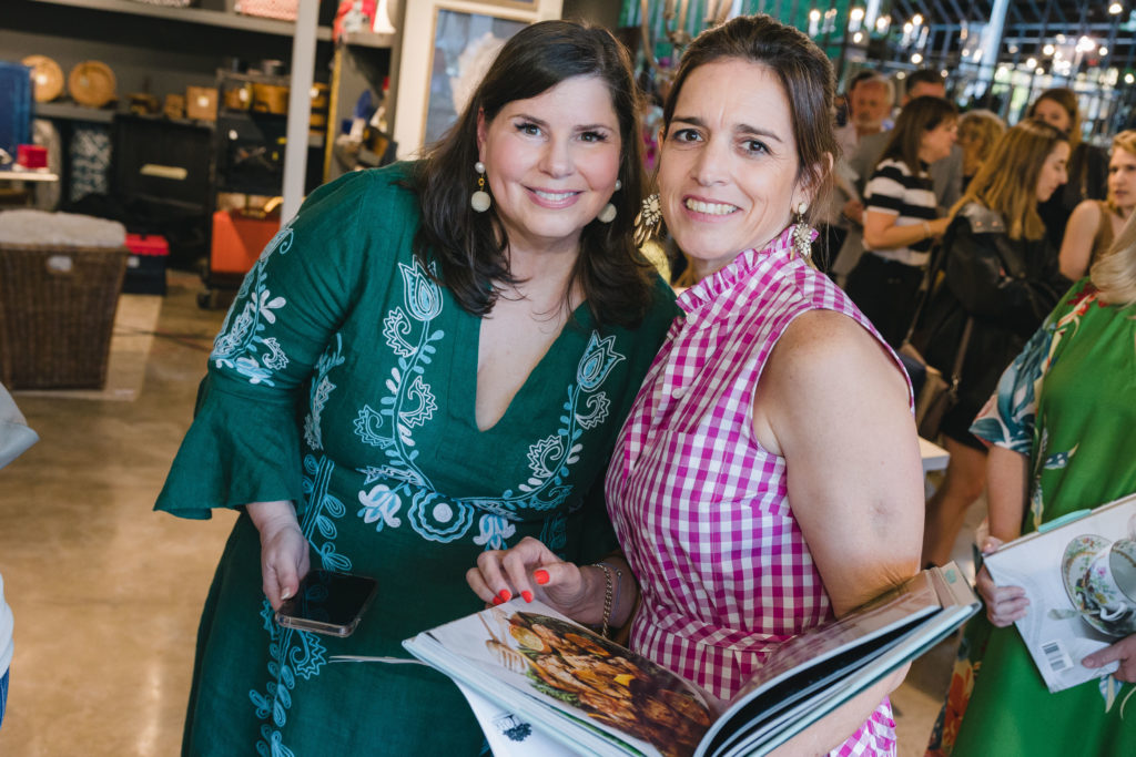 Kristin Weikel, Florencia Foster