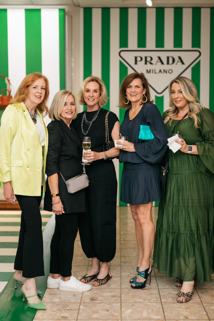 Paula Acosta, Sabrina Sydenstricker, Beth Beck, Sandy Hutchison, Amy McLaughlan