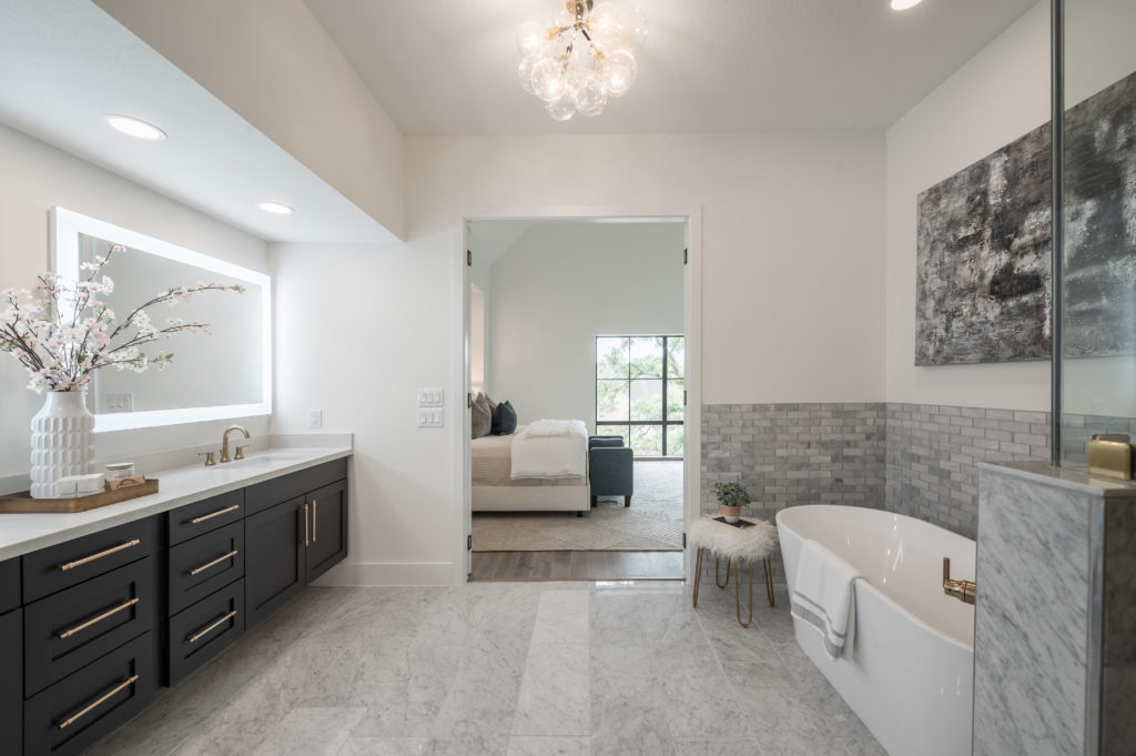 This property is a true oasis in the middle of an urban jungle. (Photo by Ambia Photography)