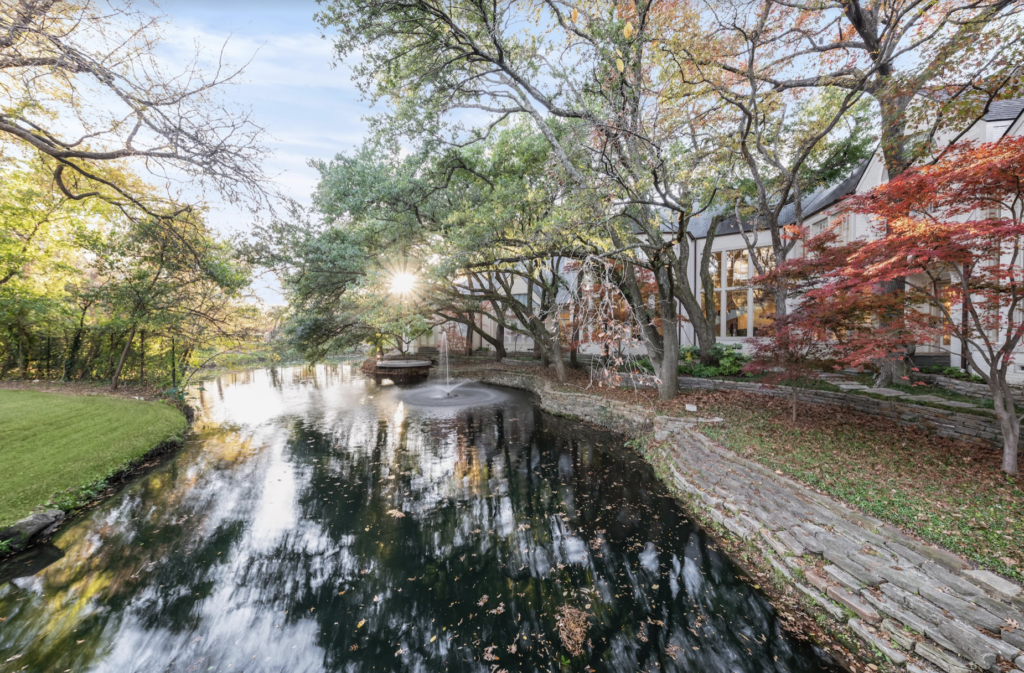 Built in 1992, the latest Kips Bay Show House features five bedrooms, eight baths and pool.