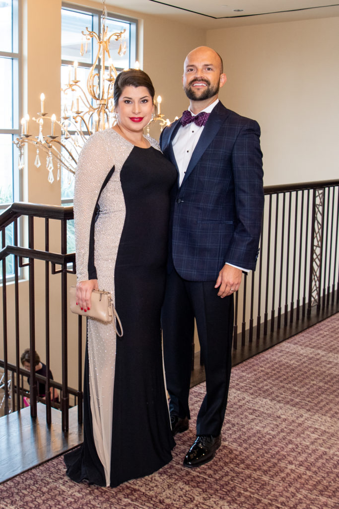 Victoria & Michael Hohertz at the 2022 Inprint Poets and Writers Ball (Photo by Michelle Watson, CatchLightGroup.com)
