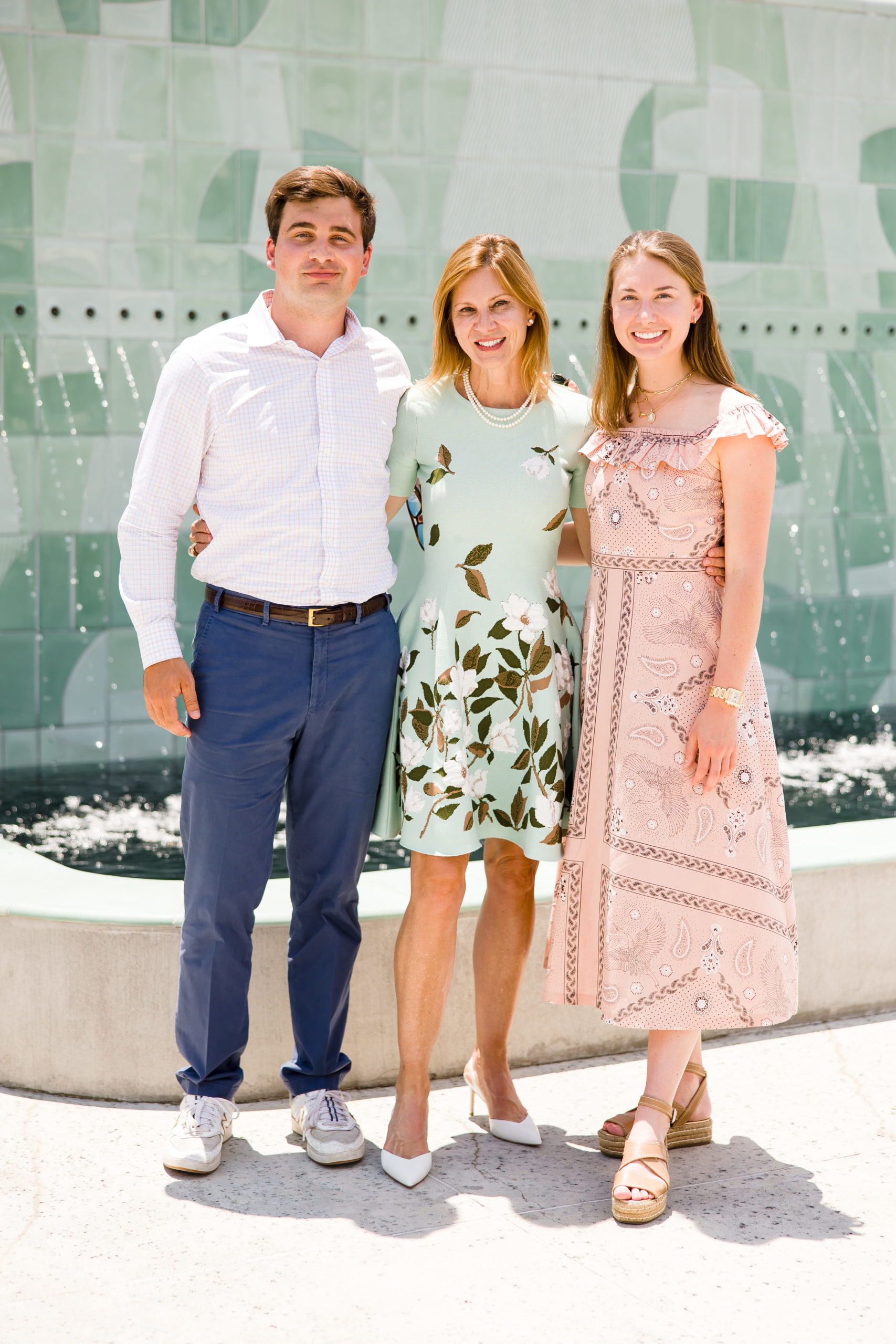 A Generous Gift to Houston Botanic Garden Creates a Water Wall Party