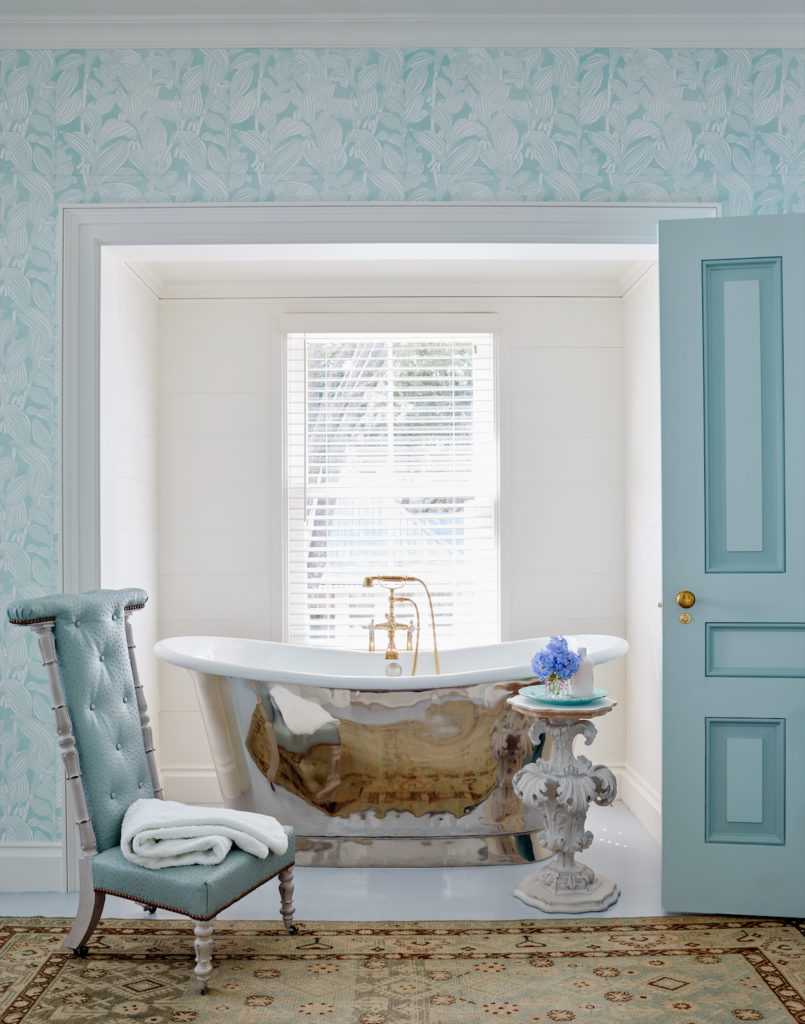 A picturesque bathroom on the farm.(Photo by Trevor Tondro and Otto)