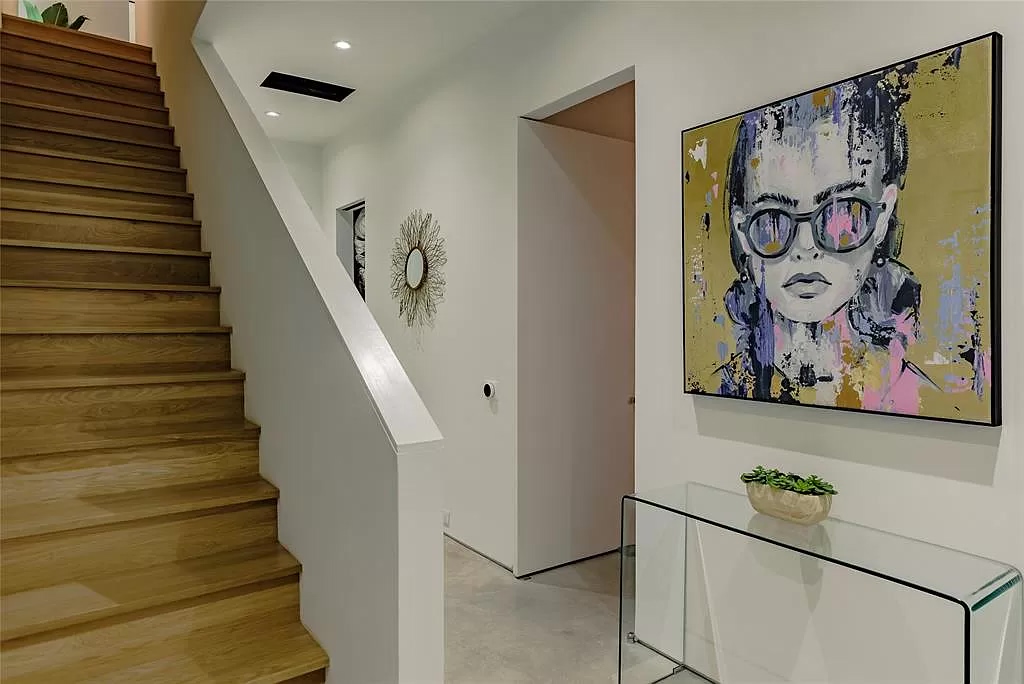 1504 Burlew Street, #101 