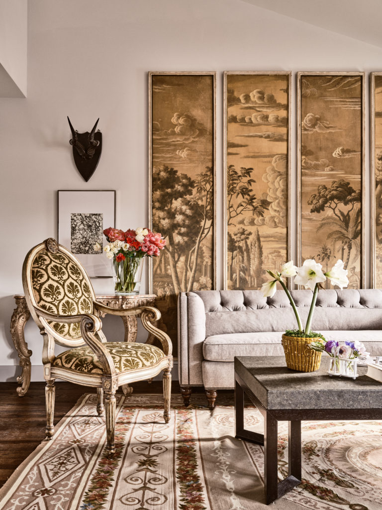 Casa Duro’s Susanna apartment with a scenic screen from Dessin Fournir founder Chuck Comeau's own collection. (Photo by Stephen Karlisch).