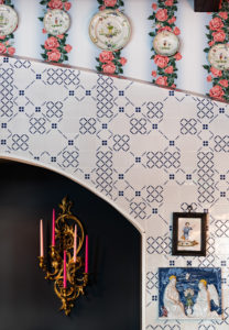 Wallpaper and design details at Sister (Photo by Manny Rodriguez)