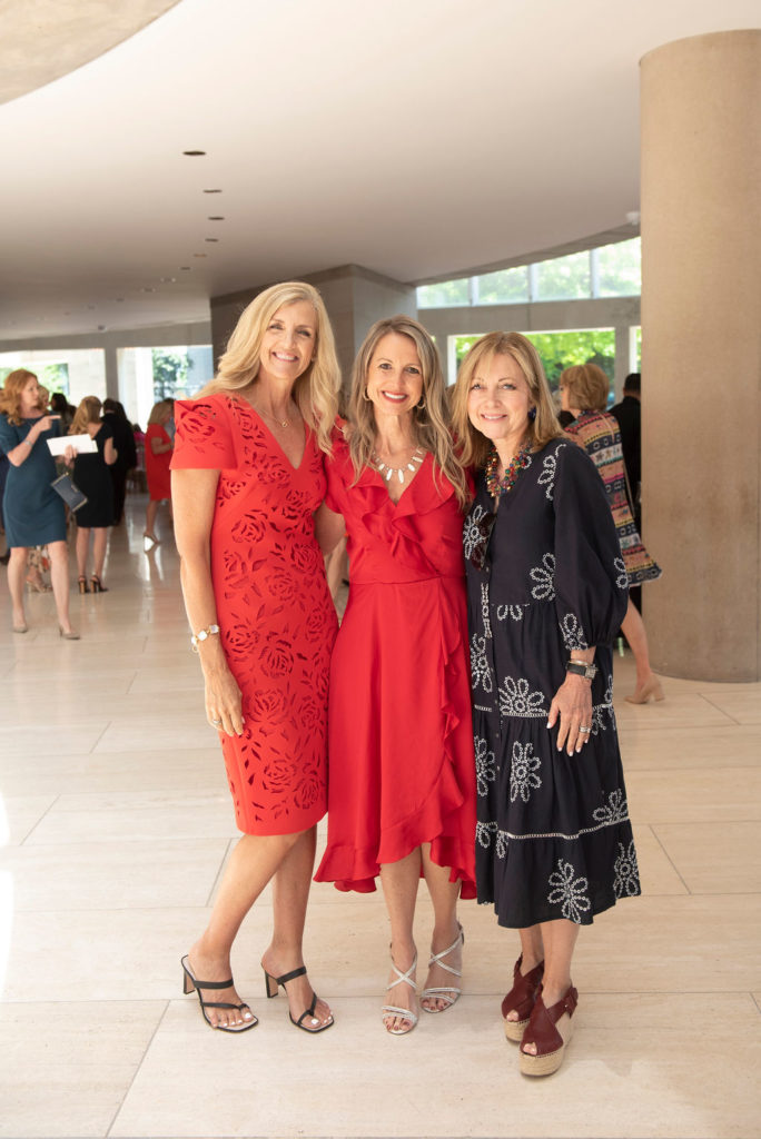 Colleen Monroe, LLS executive director Leah Swanson, Susan Dunkel (Photo by Tamytha Cameron)