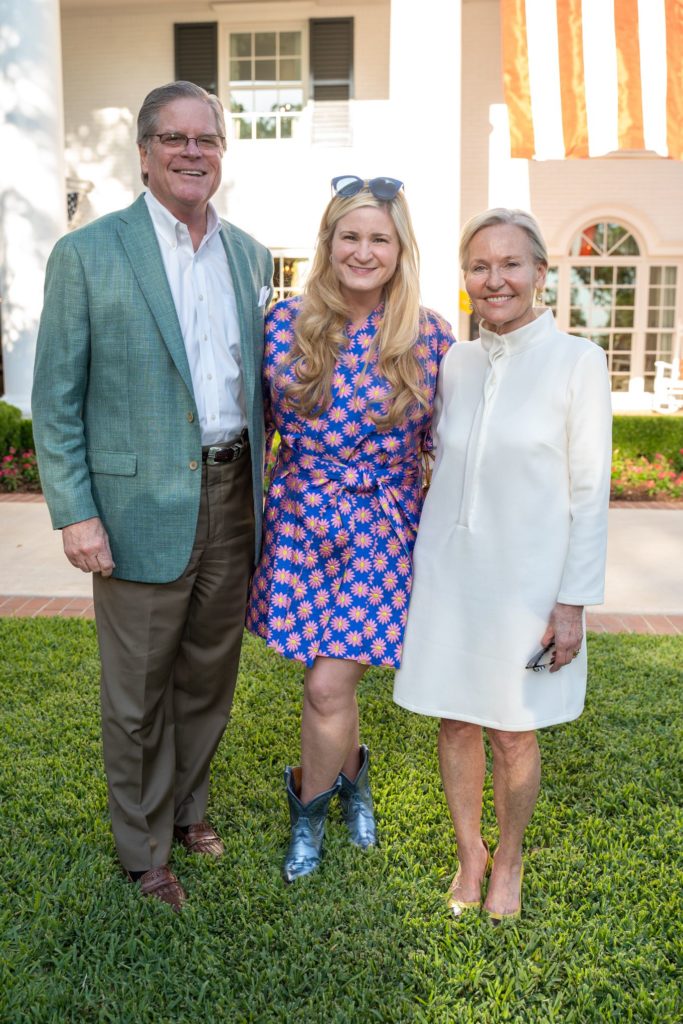 Bill Connally with Meredith Connally, Regional Development Officer, and Leigh Ann Connally. Photo by Danny Campbell.