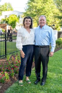 Folds – Marilyn Berry and Mike Berry, Honorary Chairs. Photo by Danny Campbell.