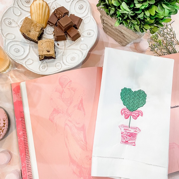 Heart Topiary Towel.