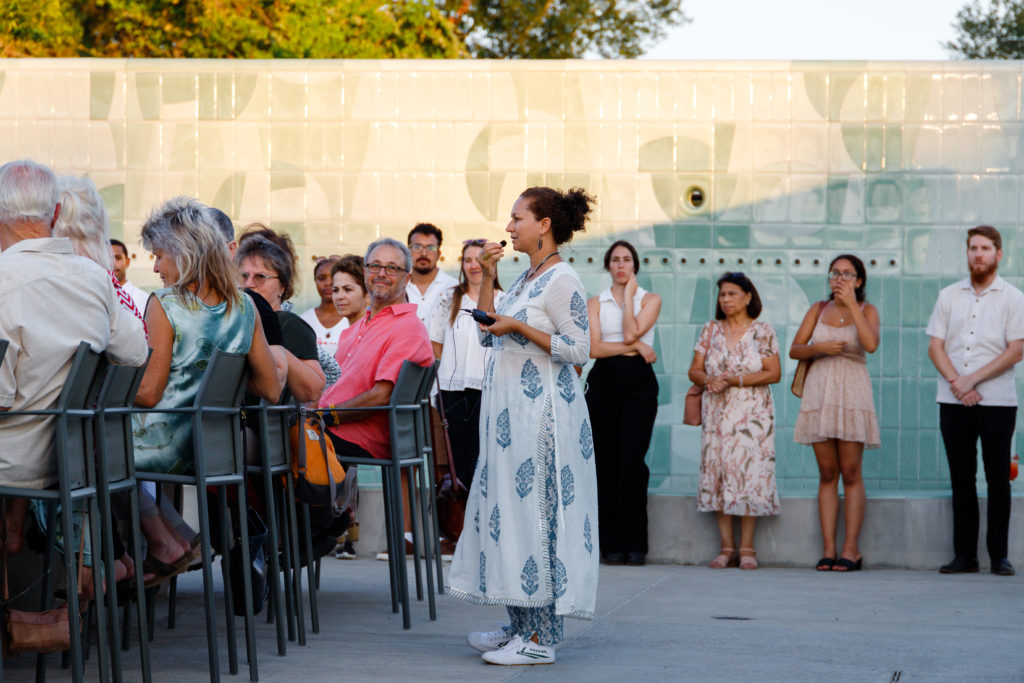 Chef Karuna Diedericks gave an Ayurvedic talk before dinner. (Photo by Liz Silva)