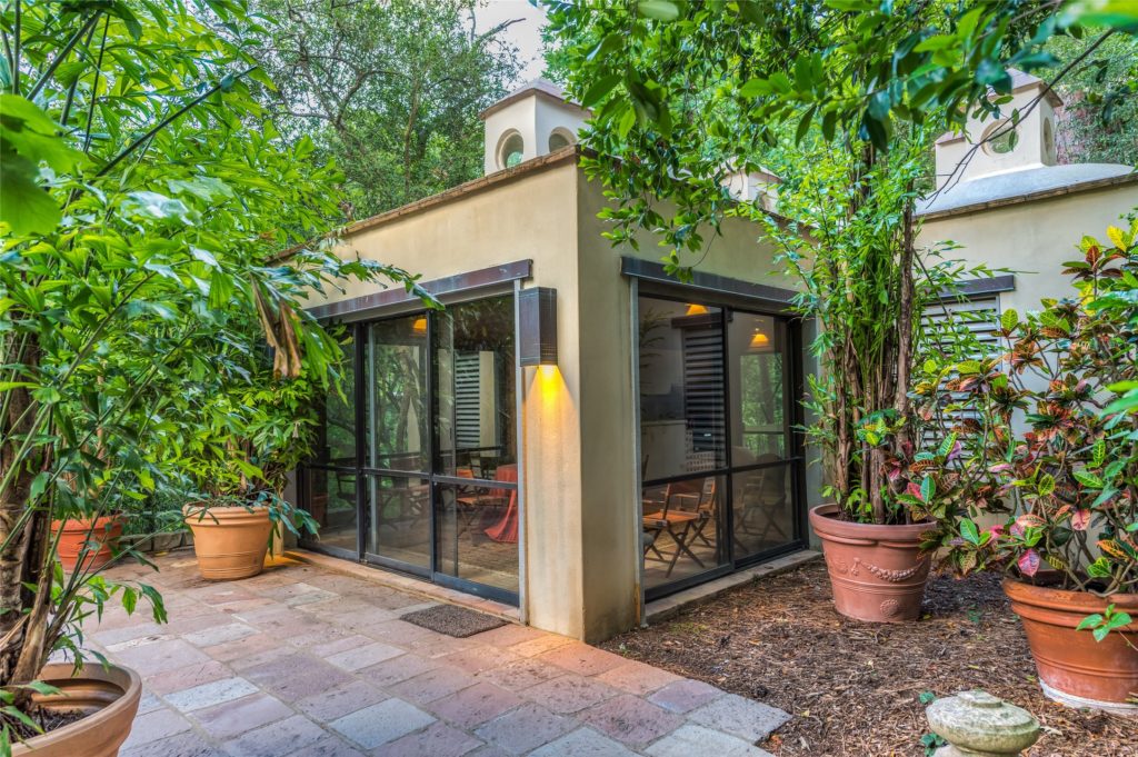 The guest house at 3 Longbow Lane. (Photo by Patrick Bertolino for Sotheby's International Realty)