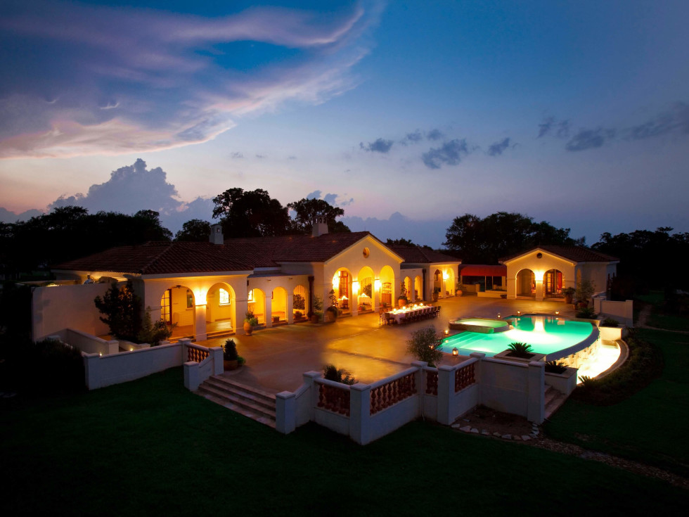 After 17 years as one of the poshest retreats in the state, the Inn at Dos Brisas, an hour from Houston, has closed and the owners have listed it for sale. (Photo by Julie Soefer)