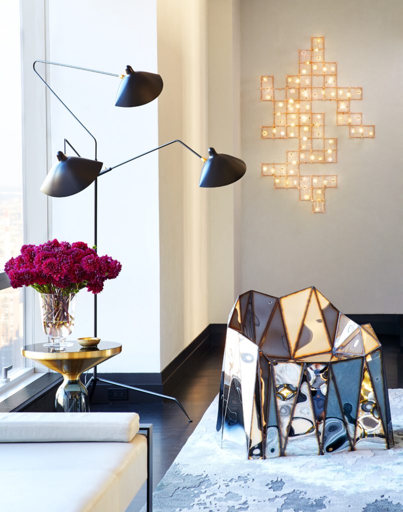 A high-rise apartment designed by Jamie Drake and Caleb Anderson for an Elle Decor feature in June 2017, with styling by Robert Rufino.