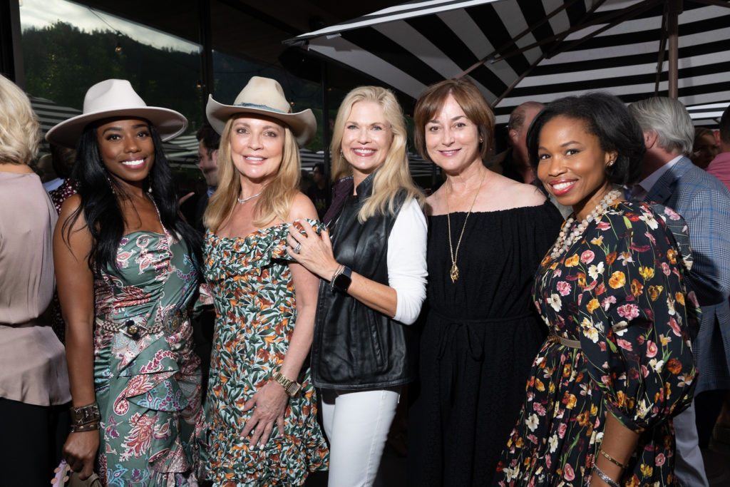 Felicia Stone, Melissa Juneau, Amy Pierce, Leigh Smith, Roslyn Bazzelle Mitchell at the Memorial Hermann Aspen celebration of leading supporters of the Memorial Hermann Foundation. (Photo by Daniel Ortiz)