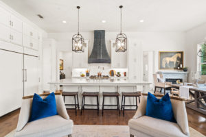 23-web-or-mls-608 Old Center-20 (Photo by Sharp Frame Media for Douglas Elliman Realty)