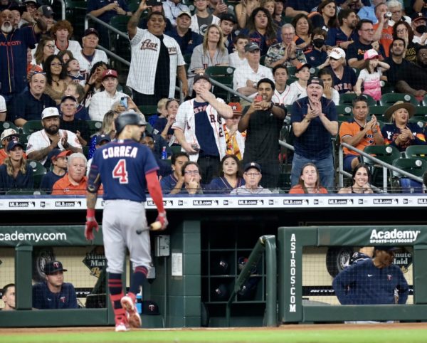 The Unforgettable Reunion: Correa'S Return To Houston! - 3tkl6zw