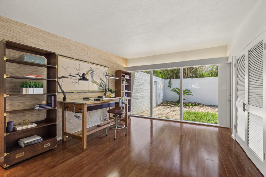 503 Timber Terrace Road (Photo by Nan Studios)