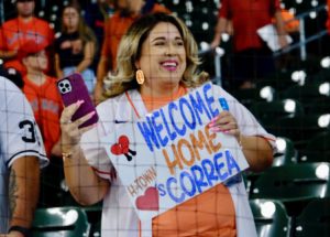 Carlos Correa honors Uvalde survivor in return - Our Esquina