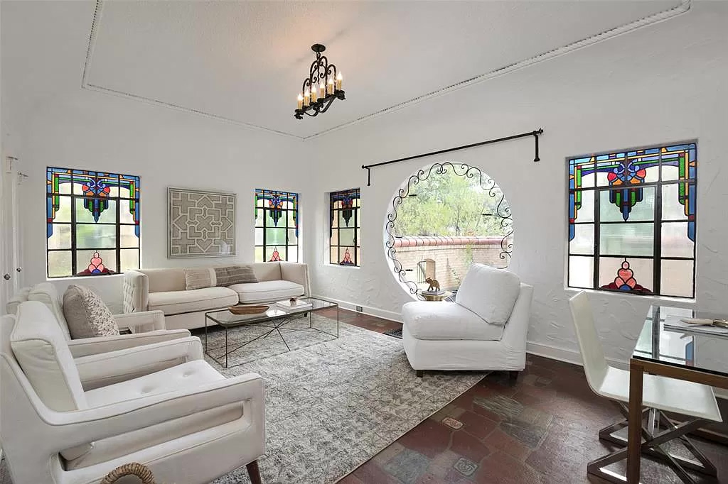 6969 Lakewood Blvd, Dallas, TX 75214