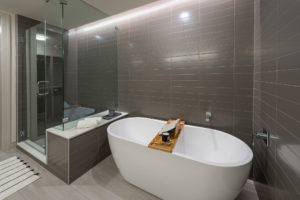 Brava model unit bathroom; Image courtesy of Hines