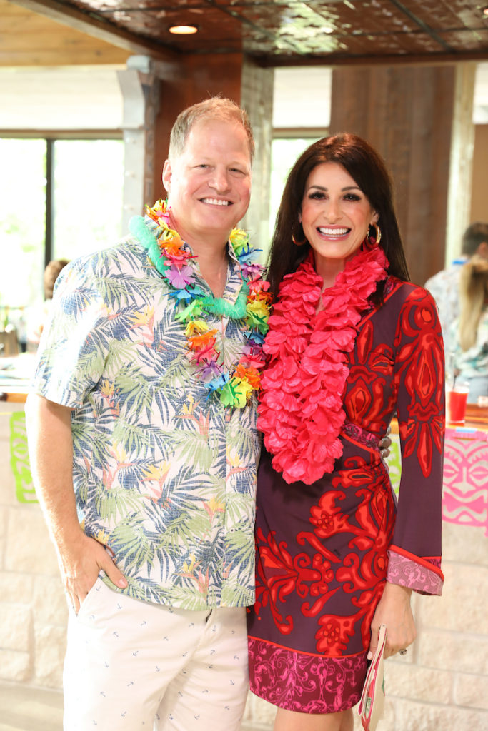 Steve Spencer, Jody Merritt at the Citizens for Animal Protection summer bash. (Photo by Priscilla Dickson)