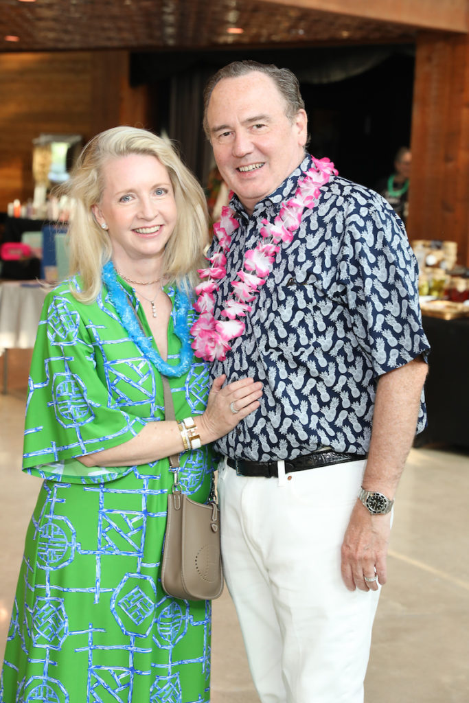 Karen & Robert Smith at the Citizens for Animal Protection summer bash. (Photo by Priscilla Dickson)