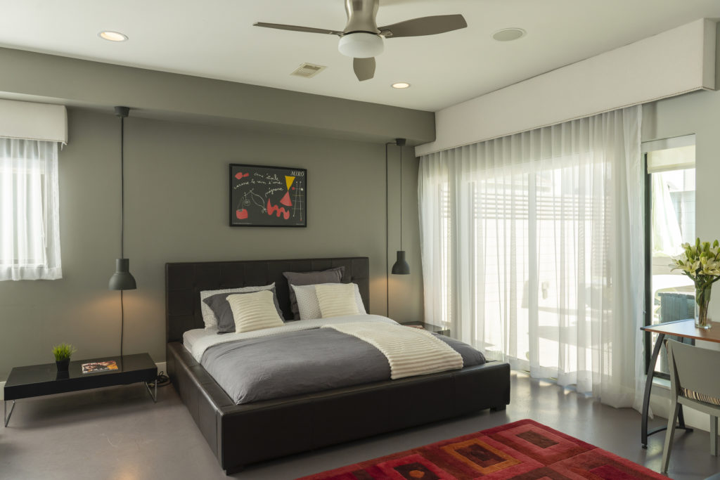 The ground floor guest room in the townhouse at 1922 Fairview. (Photo by Anthony Rathbun)