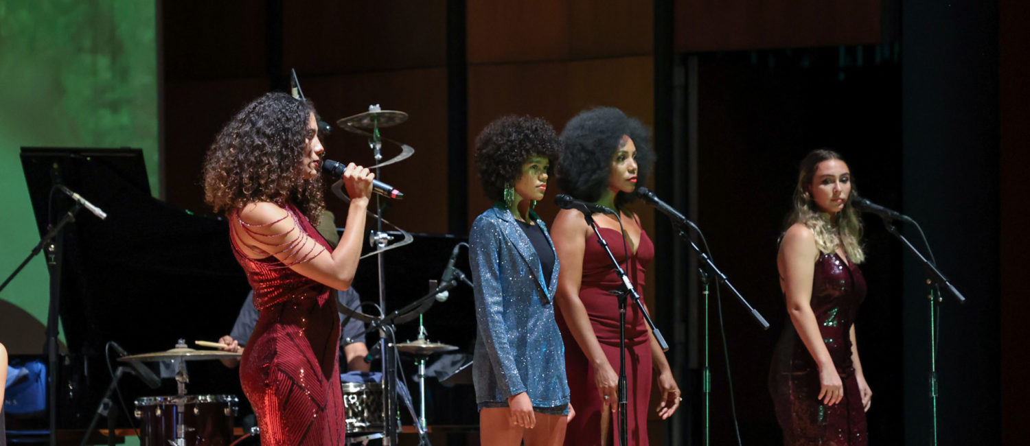 DJ Sun Khaili Sam-Sin, Triniti Hymes-Richardson, Krystal Hardwick, Molly Shnahan croon the audience (Photo by Johnny Than)