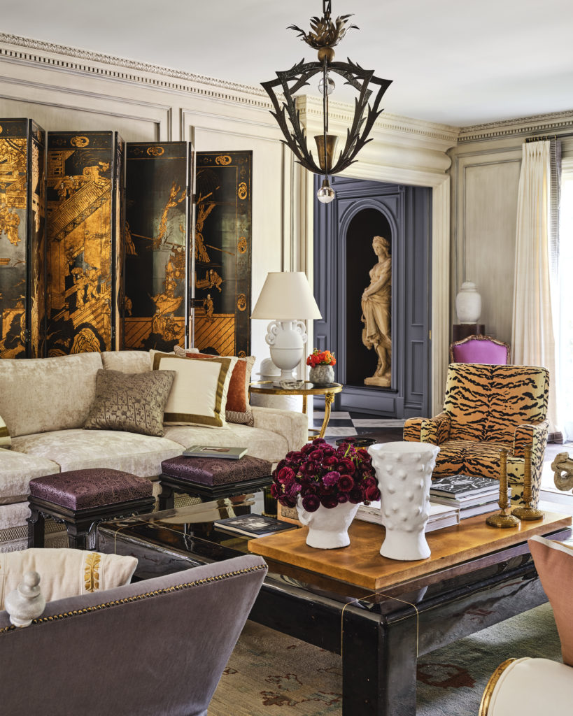 A French salon by Michael Aiduss Interiors + Architecture for the 2021 Kips Bay Show House Dallas. (Photo by Stephen Karlisch)