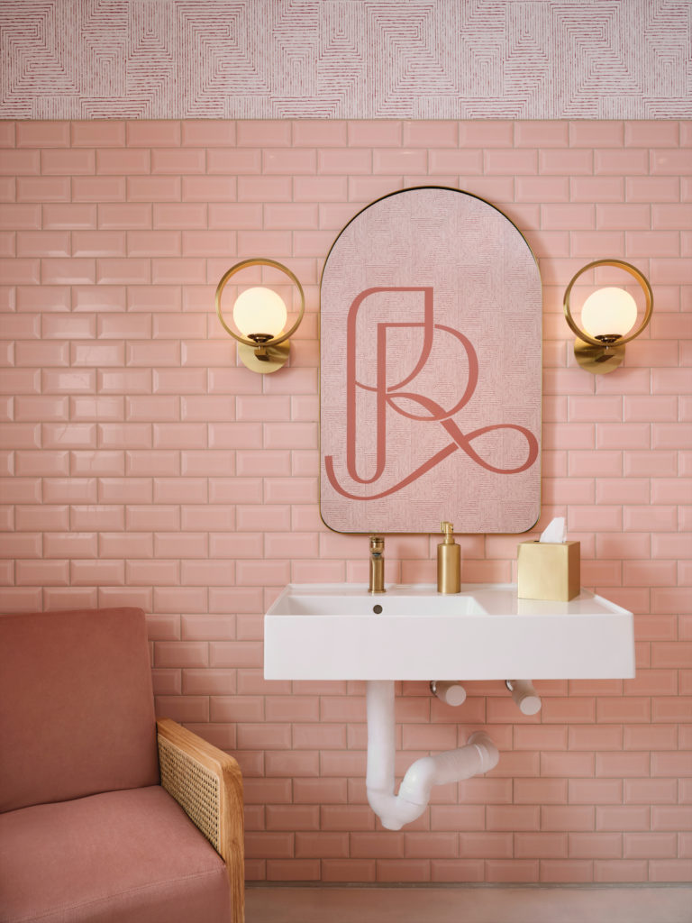 Instead of the popping yellow energy of Drybar, Pressed Roots has a more relaxed ambiance with a mellow jazzy playlist and a spa-like feeling.