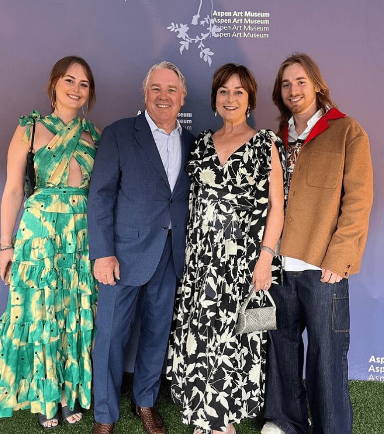 Sarah Smith, Reggie & Leigh Smithy, Sam Smith at the Aspen ArtCrush gala. (Instagram photo)