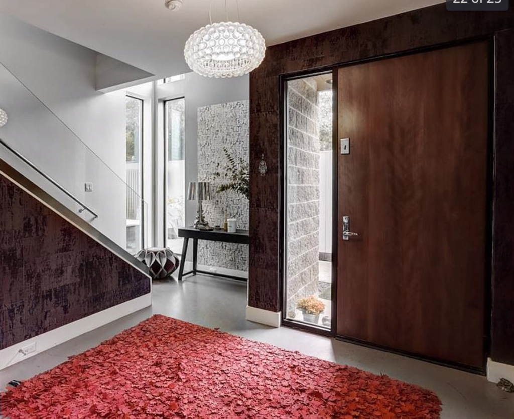 Entry foyer to the townhouse at 1922 Fairview. (Photo by Anthony Rathbun)