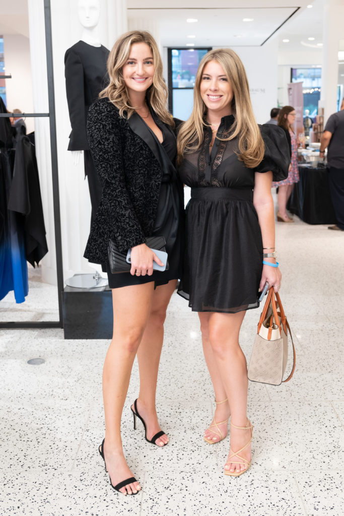 Sterling Woerner, Liz McDonald at the Dress for Success Women of Wardrobe Summer Soirée at Tootsies. (Photo by Daniel Ortiz)