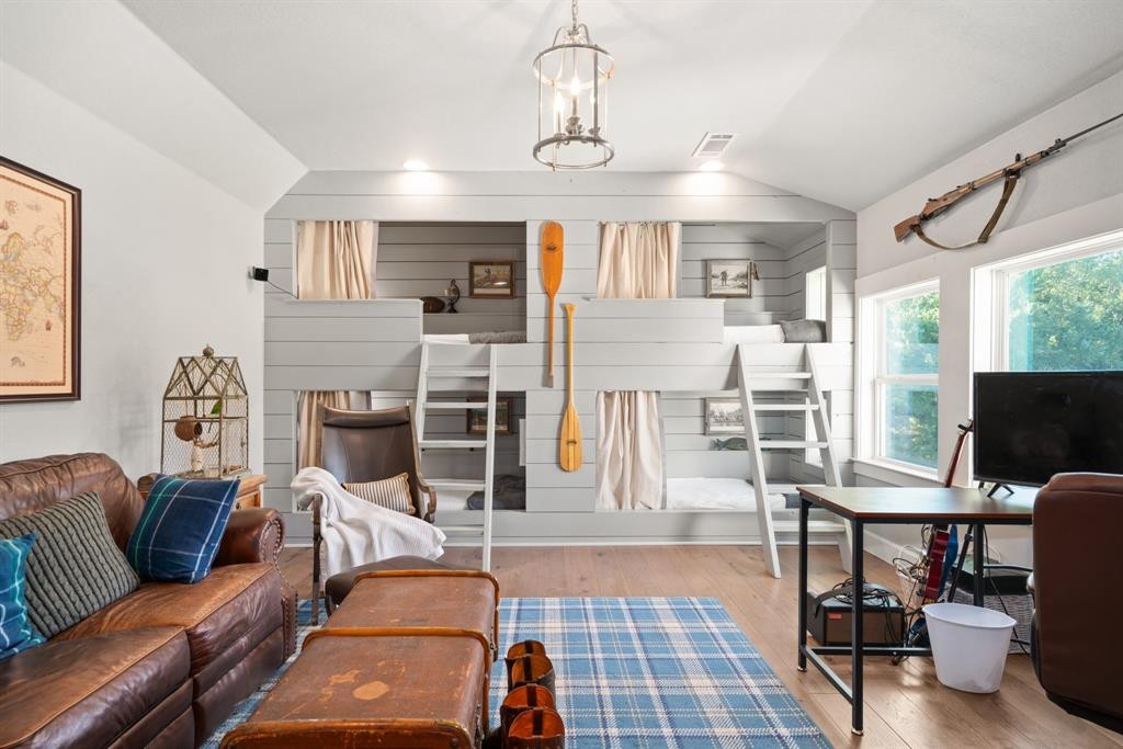 The bunk room is perfect for sleepovers. (Photo by Sharp Frame Media for Douglas Elliman Realty)