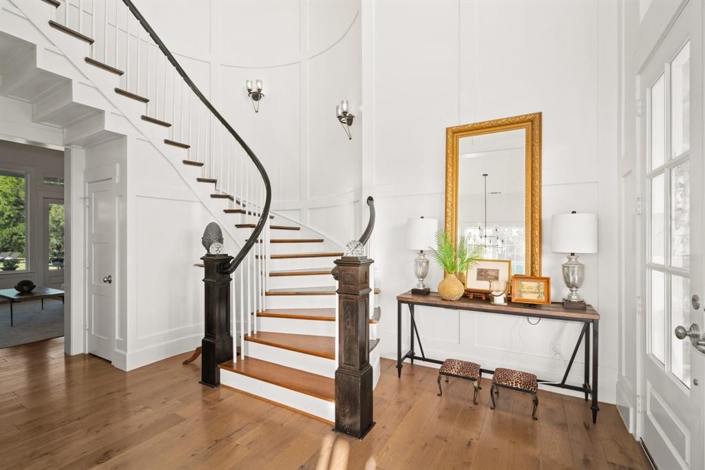 An elegant entrance. (Photo by Sharp Frame Media for Douglas Elliman Realty)